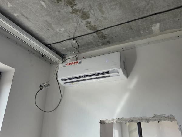 Монтаж кондиционера в новостройке Новосибирск – алмазное бурение, скрытая прокладка