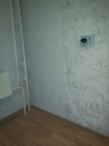 Установка кондиционера через балкон в кабель‑канале в Бердске