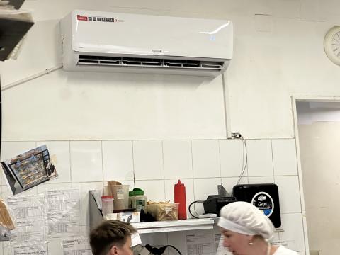 Продажа и установка сплит‑системы Energolux BASEL в ресторане SLOYKA, Академгородок