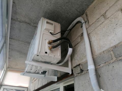Монтаж сплит‑системы на балконе в Бердске – установка и продажа кондиционеров