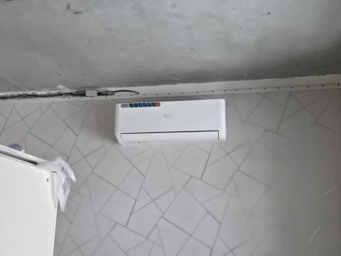 Монтаж сплит‑систем на высоте 11 м в Новосибирске – «Кондиционеры Сибири»